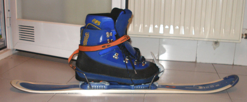 Experimento: Snowblade con botas de montaña