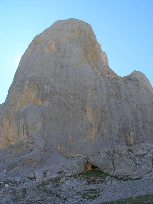 Naranjo de Bulnes desde cerca