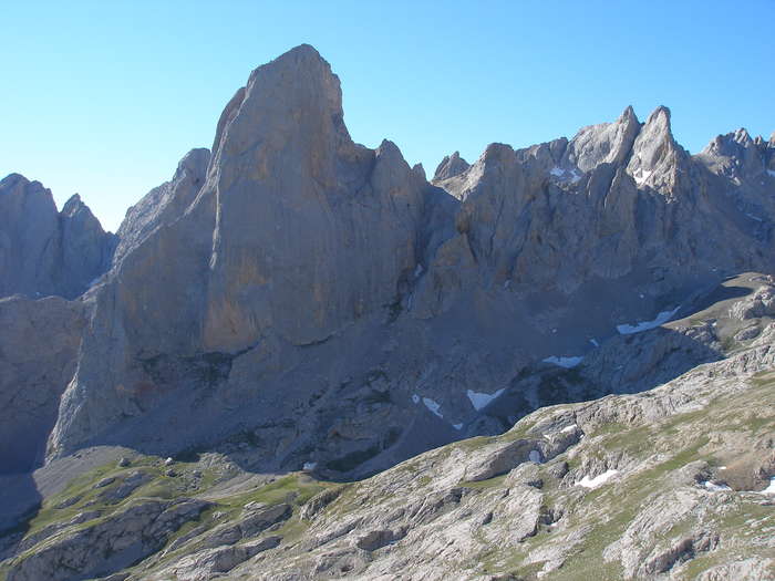 Naranjo de Bulnes desde los Cazadores