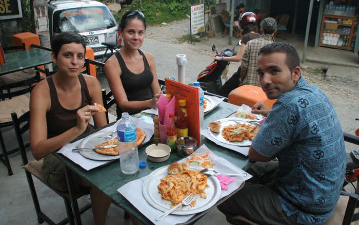 Comiendo pizza y pasta