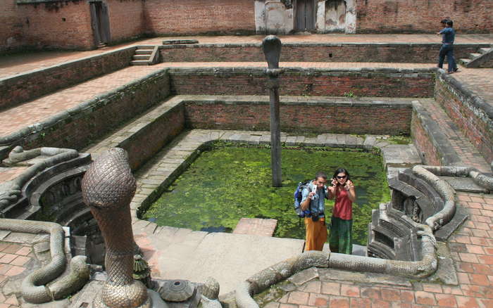 Entre cobras en Bhaktapur