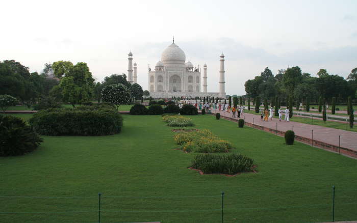 Taj Mahal desde la entrada