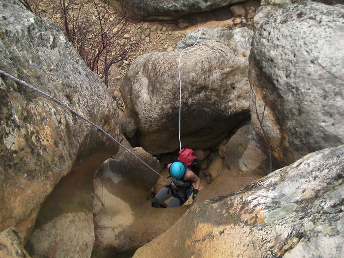 Un rápel con marmita trampa