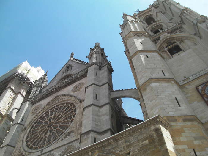 Plano picado de la catedral de Leon