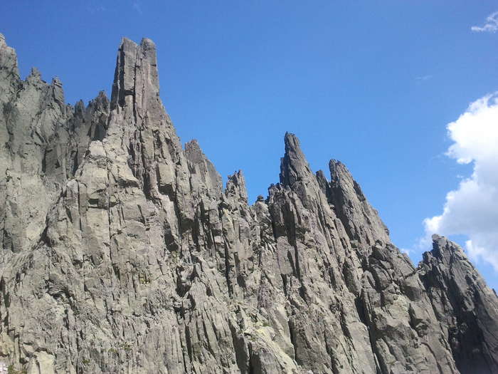 El Torreón y la Aguja Negra desde el refugio victory