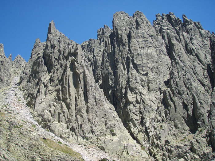 Vista del Tonino Re desde el refugio Victory